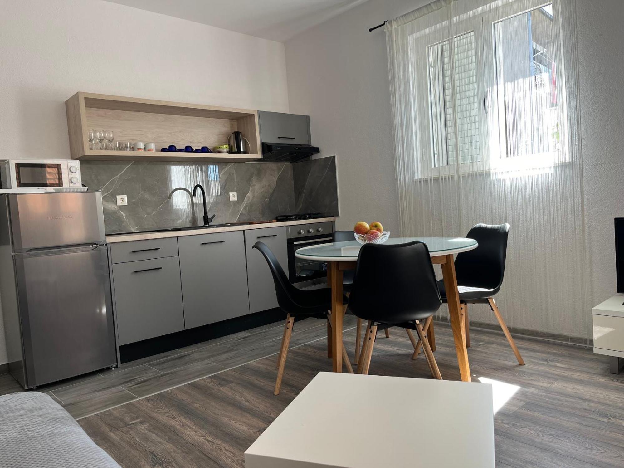 Apartment Makarska M&I, Free Private Parking المظهر الخارجي الصورة