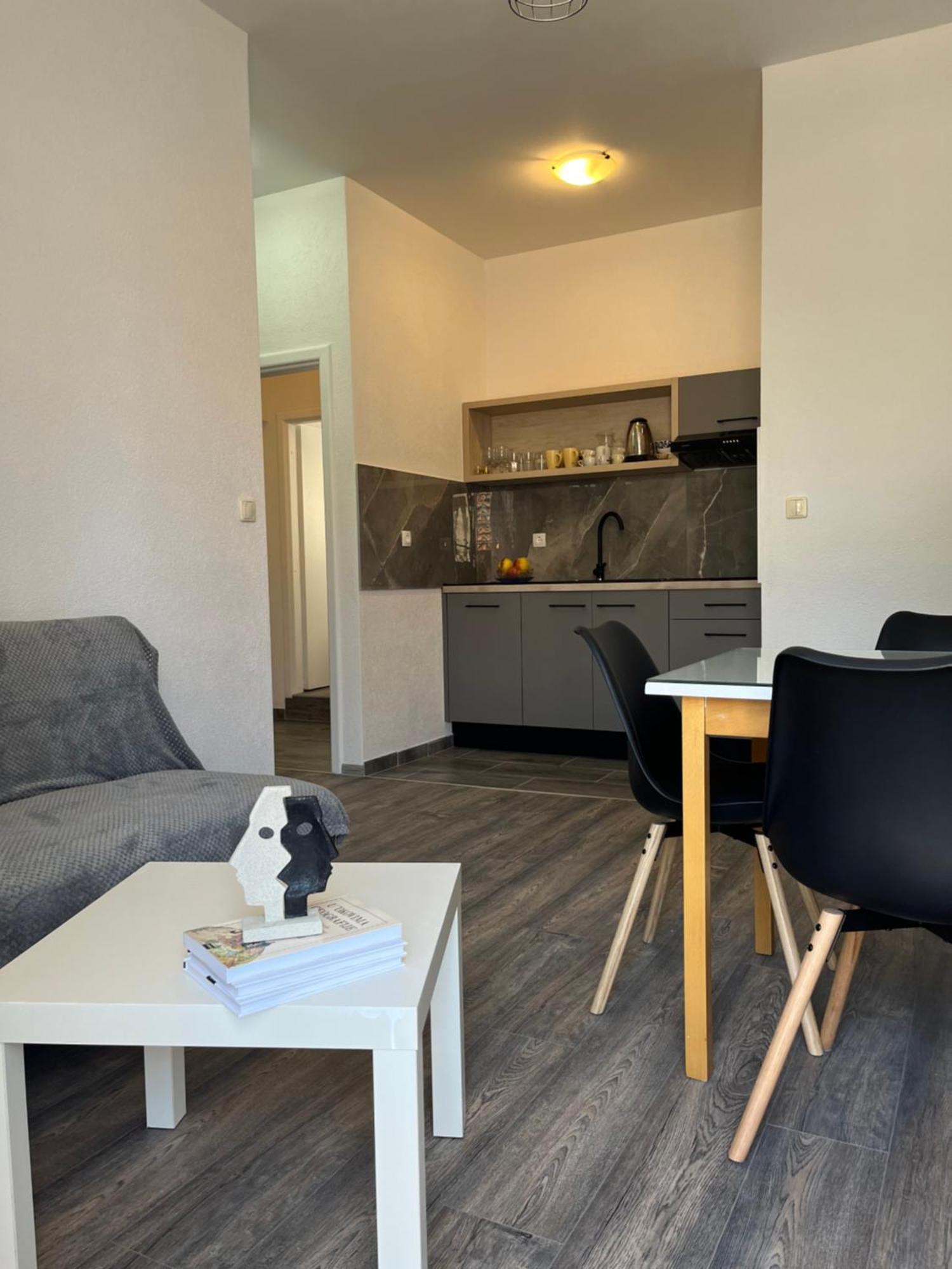 Apartment Makarska M&I, Free Private Parking المظهر الخارجي الصورة