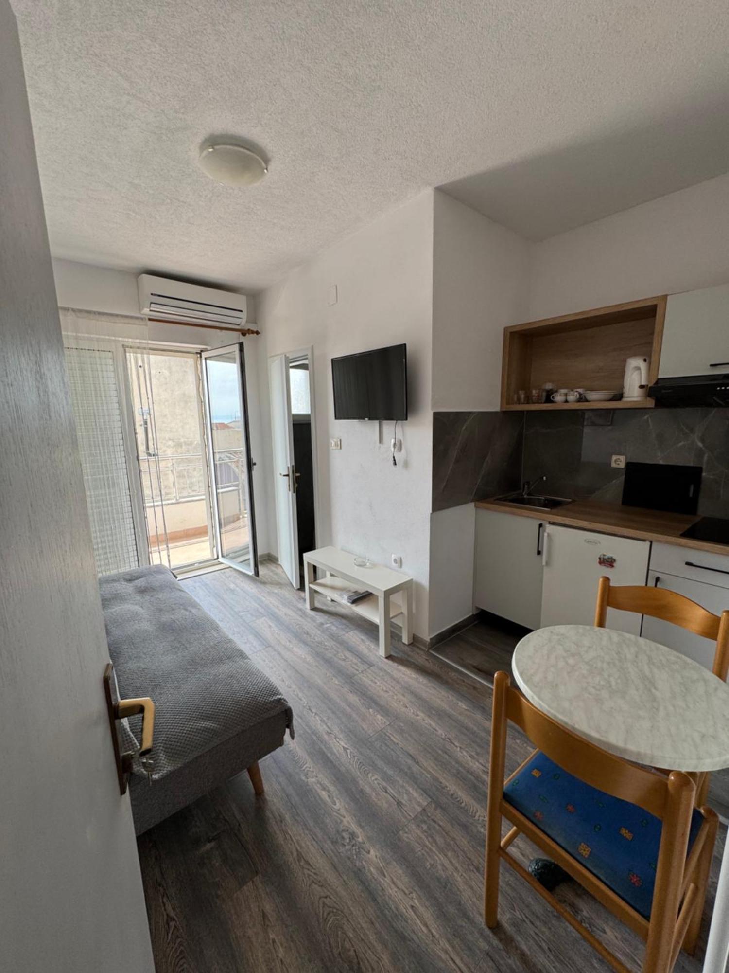 Apartment Makarska M&I, Free Private Parking المظهر الخارجي الصورة